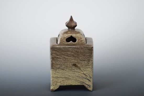 角香炉「むさしの」 - 現川焼の伝統を守る全国唯一の窯元・臥牛窯の 