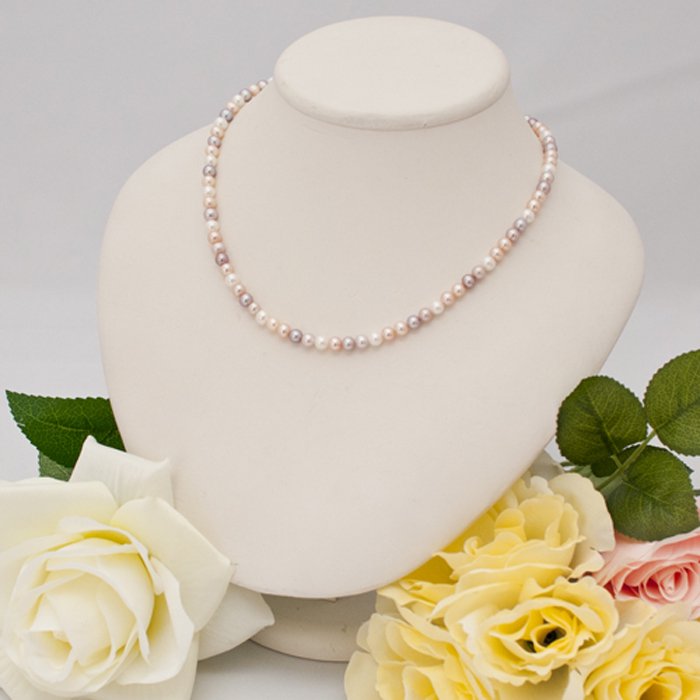 マルチカラー淡水真珠のネックレス | エレガントなホワイト・パープル