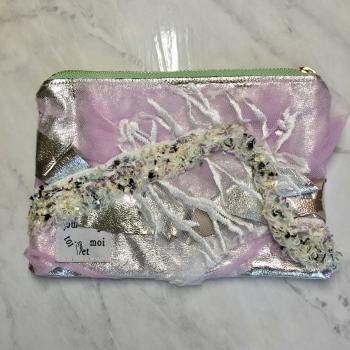 ݡ