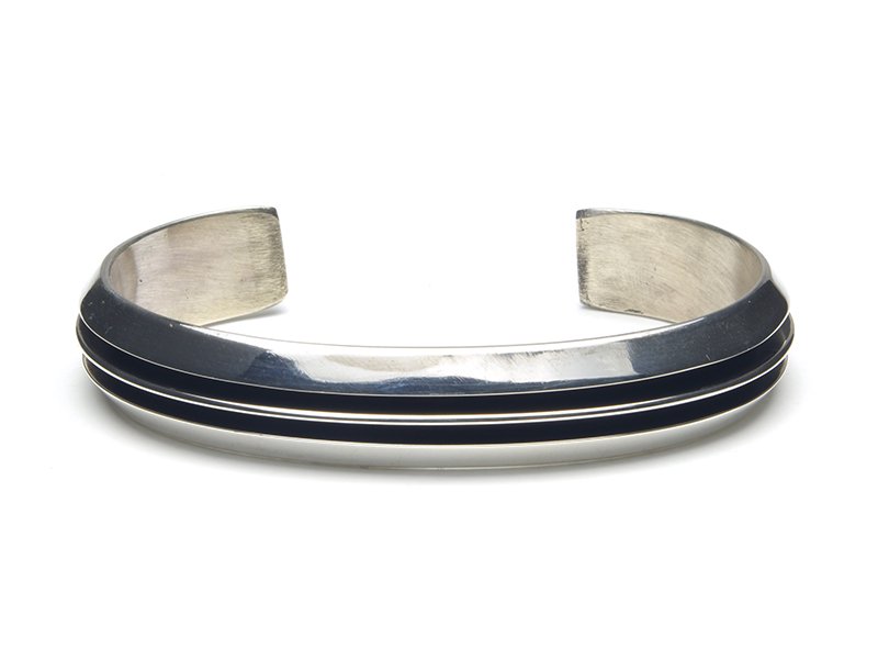 TOM HAWK トムホーク 1 LINE BANGLE