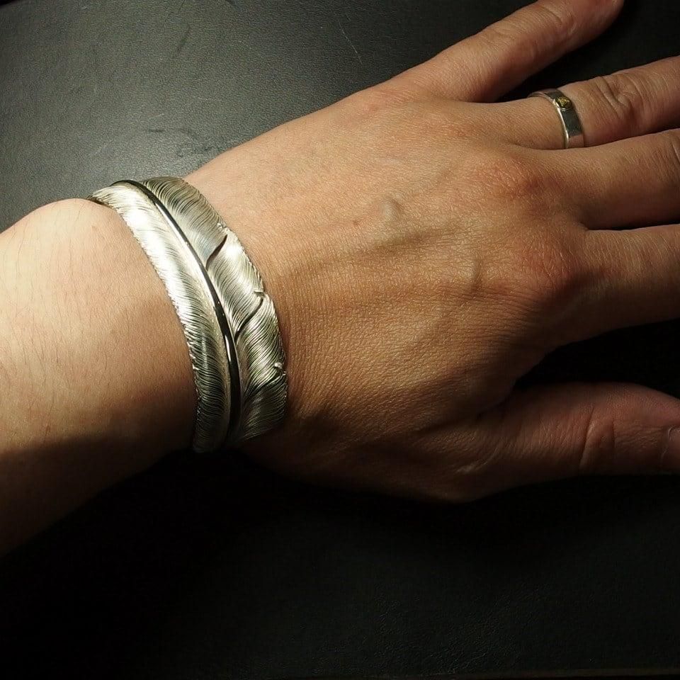 FEATHER BANGLE LARGE | ケイムワン - UNDERFIELD アンダーフィールド