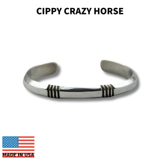 CIPPY CRAZY HORSENARROW LINED BANGLE