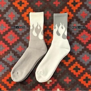 TONNY SOCKSFRAMES-GRAY&WHITE<img class='new_mark_img2' src='https://img.shop-pro.jp/img/new/icons1.gif' style='border:none;display:inline;margin:0px;padding:0px;width:auto;' />