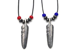 SMALL FEATHER CHARM(CORD)