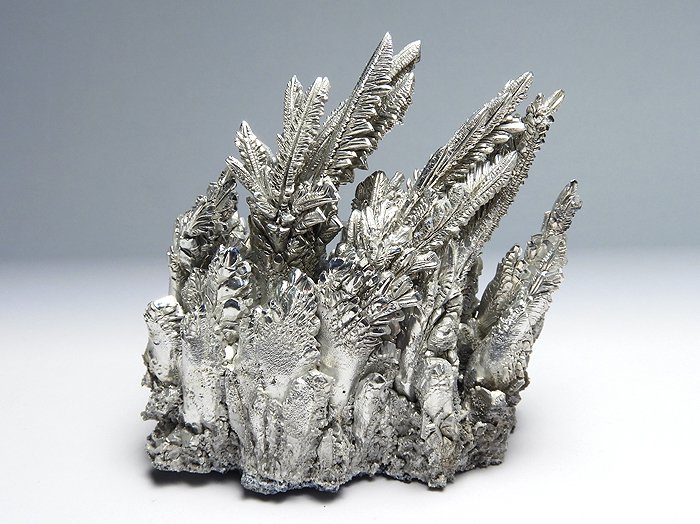 樹枝状　マグネシウム　鉱石　結晶　クラスター　155.3g