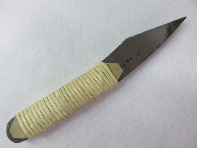 梅心子　極上接木小刀（曲）　24mm　木片付藤巻　青紙　サヤなし 梅心子 極上接木小刀（曲） 24mm 木片付藤巻 青紙 サヤなし