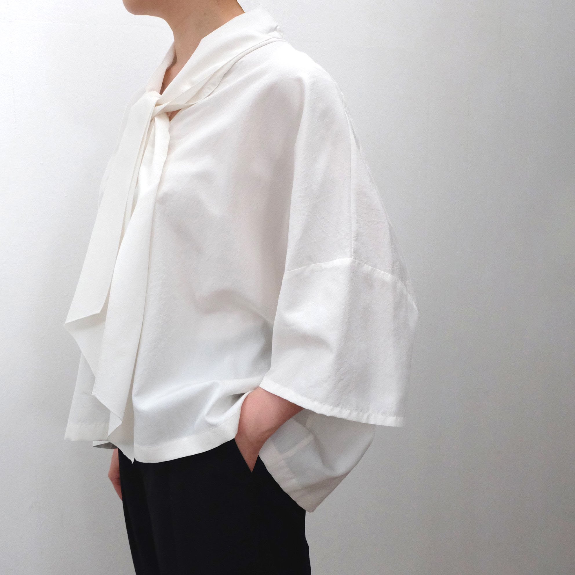 humoresque / bow tie blouse 【JS2207a】 - くるみの木