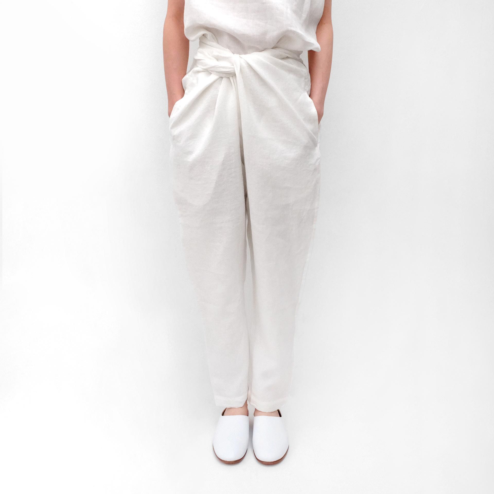 COSMIC WONDER / High count linen slim wrapped pants 【17CW11117】 - くるみの木