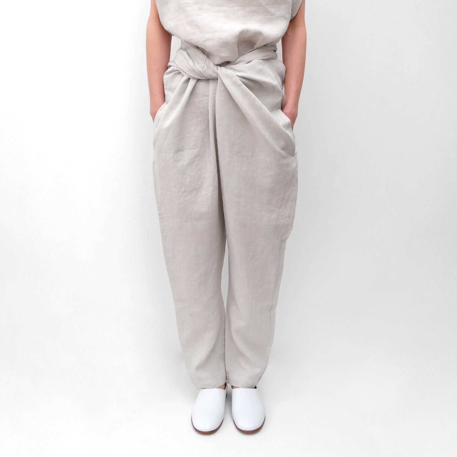 COSMIC WONDER / High count linen slim wrapped pants 【17CW11117】 - くるみの木