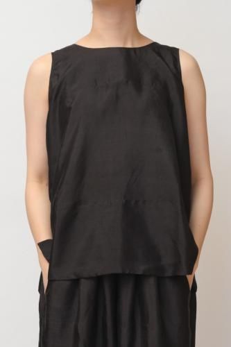 Ư Doi / sleeve less blouse