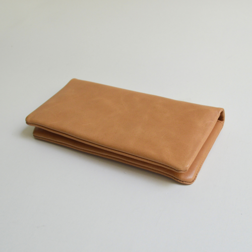 COSMIC WONDER / Naturally-tanned leather wallet