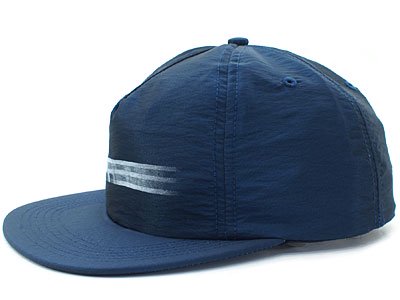 Supreme 'Motion Logo Iridescent 5 Panel Cap'キャップ モーション