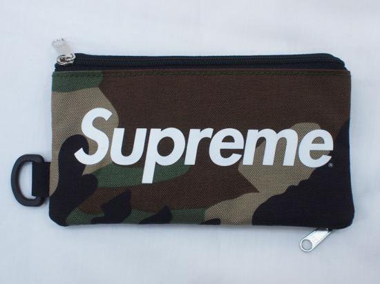 カモ Supreme モバイルポーチ - モバイルケース/カバー