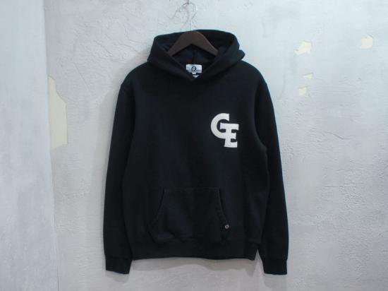 GOODENOUGH 'FELT WAPPEN HOODIE'フーディ パーカー プル