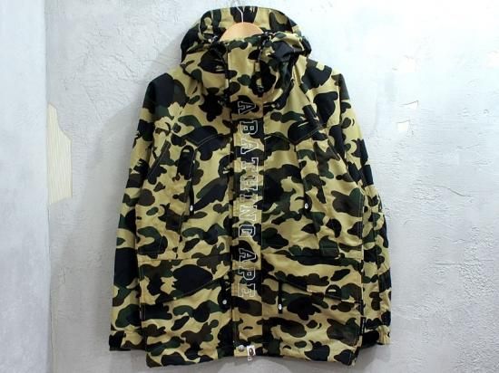 A BATHING APE イエローカモ　ナイロンジャケット　Lサイズ