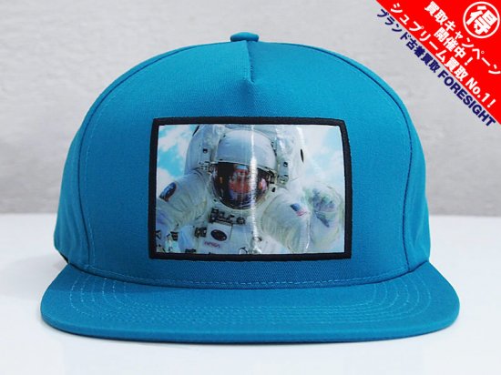 Supreme 'Astronaut Hologram 5-Panel'キャップ ホログラム 宇宙