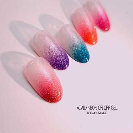 定価合計3万以上 ICE GELアイスジェルLEDライトとカラージェル　おまけ付 定価合計3万以上 ICE GELアイスジェルLEDライトとカラージェル