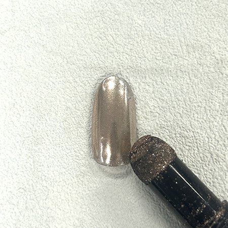 NAIL PARFAIT ネイルパフェ ミラーパウダー マジックミラーペン 0.5g シルクゴールド | パウダーが舞いにくい、簡単にミラー仕上げ |  ポイント使いに最適なミラーペン - ネイル用品通販店 アミューズメントネイルスタジオ