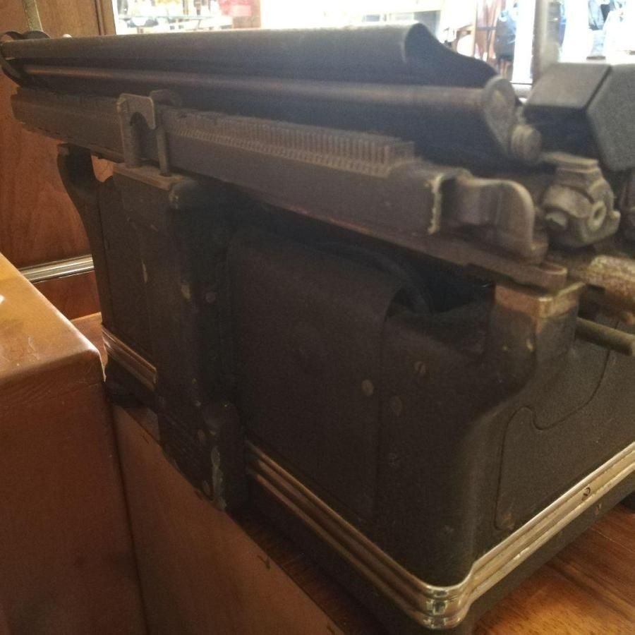 ◇ジャンク品 UNDERWOOD タイプライター / アンティーク