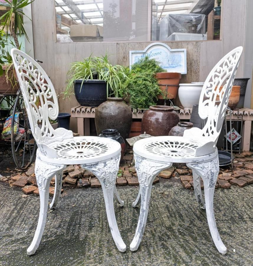 ★分解済★ 白い 花模様 ガーデン テーブル と チェア セット 金属製 イス 楽天市場】アイアンテーブル＆チェアー2脚セット ガーデン