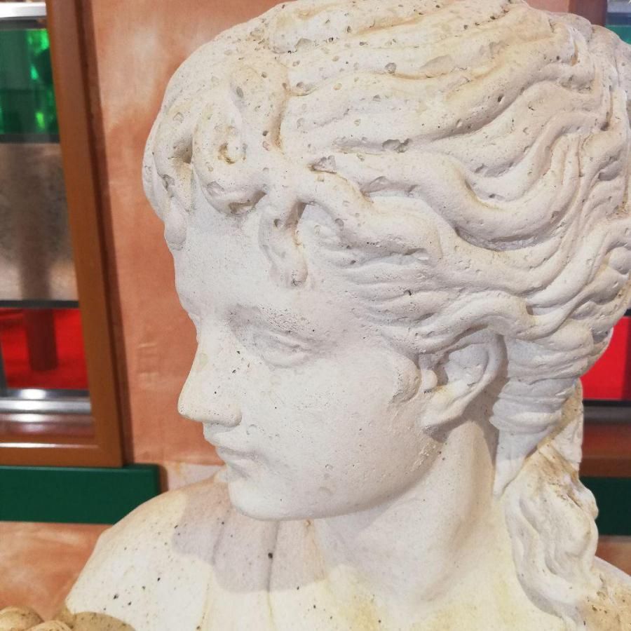 ◇自社配送限定◇デコールガーデンイタリア製大理石『花かご少女』マリア像