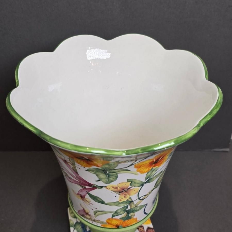 極美品】 イタリア製 花柄 鉢カバー 陶器 オブジェ 庭先 玄関先 極美品】 イタリア製 花柄 鉢カバー 陶器 オブジェ 庭先 玄関先