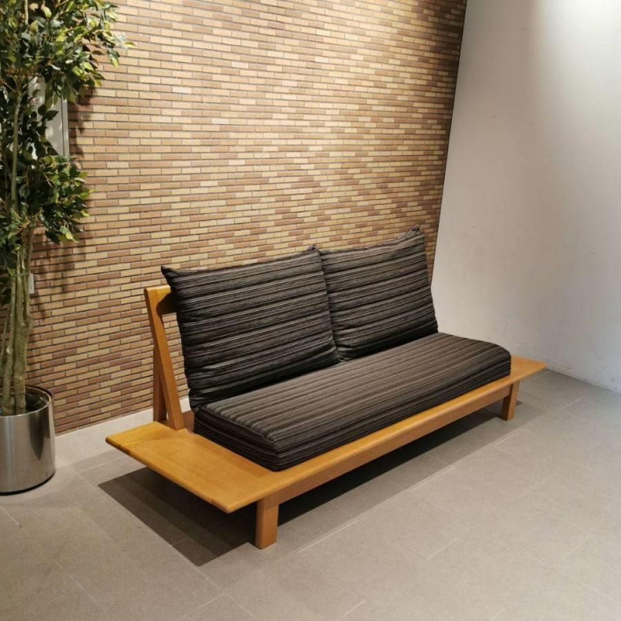 ◇柏木工　オークフレーム　2人掛　ローソファ|オーク×ファブリック ◇柏木工 オークフレーム 2人掛け ローソファ | オーク × ファブリック