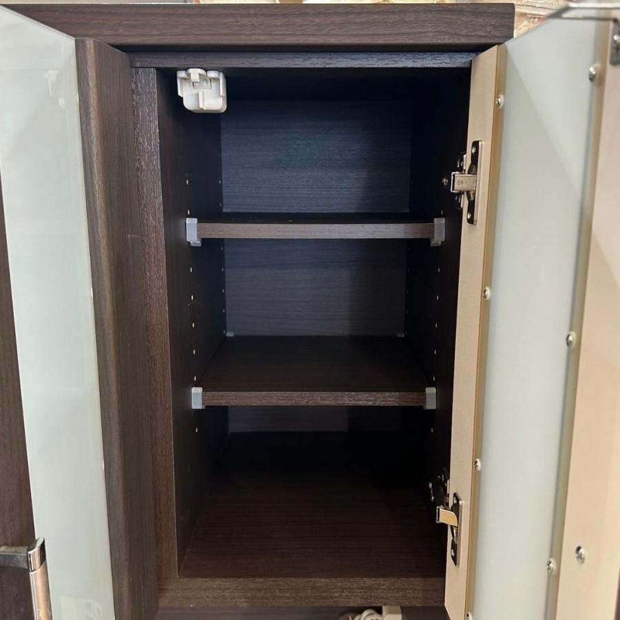 iΦ【極美品】 NITORI ニトリ 3枚扉 キッチンボード 食器棚 幅90㎝ iΦ【極美品】 NITORI ニトリ 3枚扉 キッチンボード 食器棚 幅90㎝