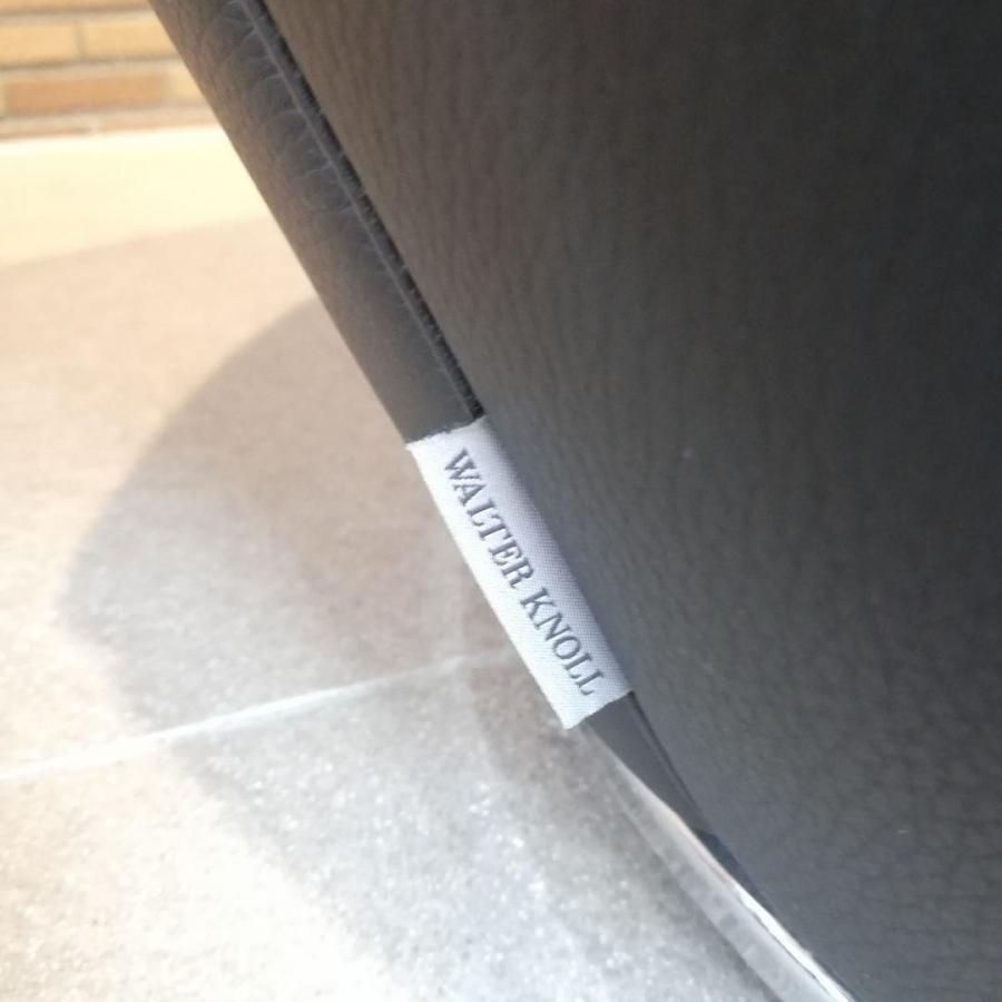 ◇美品ドイツ｜WALTER KNOLL｜AMEO｜黒総革回転式アームチェア