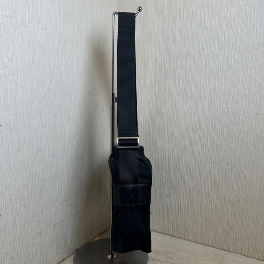 Prada ブラックナイロンバッグ Prada - Black Nylon Stud-Embellished Tote Bag | Mitchell Stores