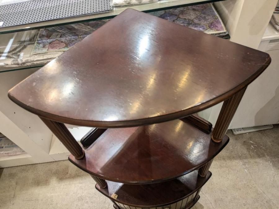 極美品】 綾野製作所 コーナーラック 3段 三角コーナー 飾り棚