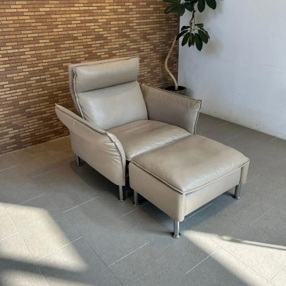 美品♥総革　ドイツ　erpoの2人掛けソファと一人掛け（オットマン付き） 美品♥総革 ドイツ erpoの2人掛けソファと一人掛け（オットマン