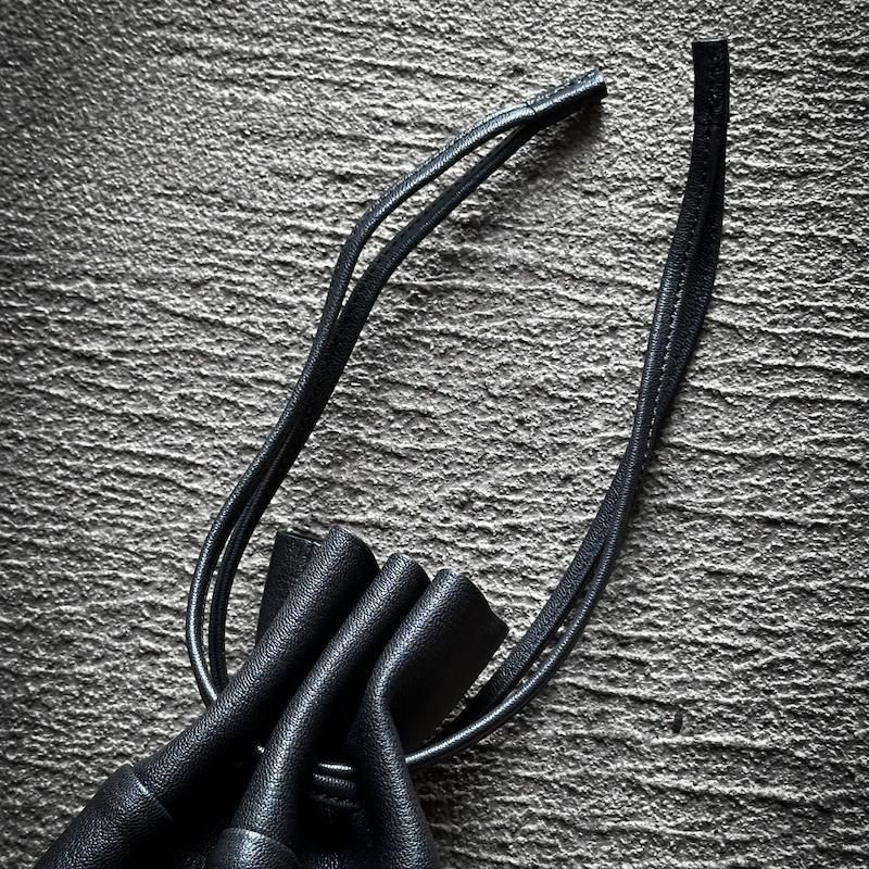 MOTO ゴートレザー巾着ポーチ BLACK MOTO ゴートレザー巾着ポーチ