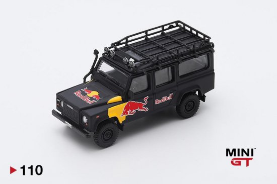 MINI GT 1/64 ランドローバーディフェンダー Red Bull LUKA (左 