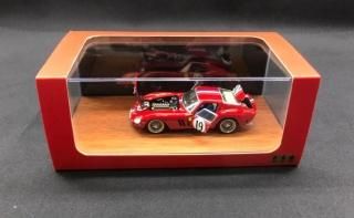 1957 フェラーリ 250 GT TdF ザガート | Uncrate