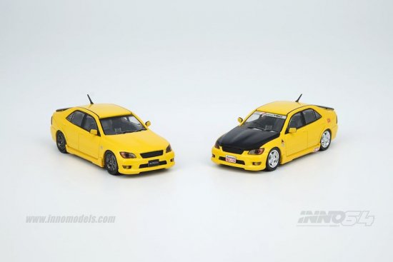 INNO 1/64 TOYOTA ALTEZZA RS200 Yellow (日本限定）アルテッツア