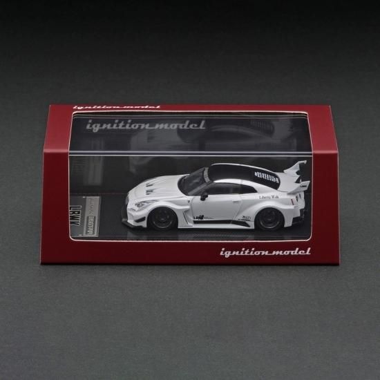 ignition model 1/64 LB-Silhouette WORKS GT Nissan 35GT-RR