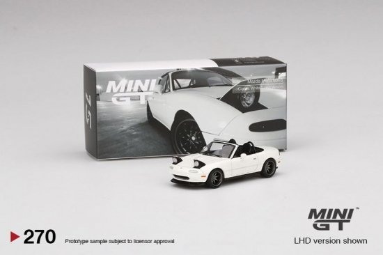 MINI GT 1/64 Mazda Miata MX-5 (NA) Tuned Version Classic White 