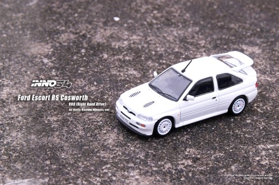 INNO 1/64 FORD ESCORT RS COSWORTH White - ミニカー専門店 RideON