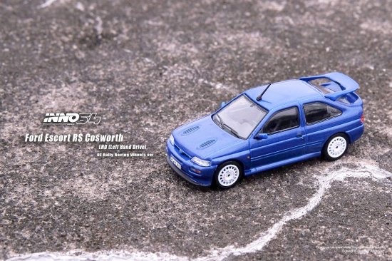 INNO 1/64 FORD ESCORT RS COSWORTH Blue Metallic - ミニカー専門店 ...