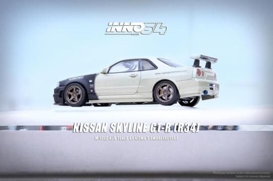 INNO 1/64 NISSAN SKYLINE GT-R (R34) M-SPEC NUR Tuned By