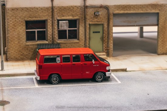 Tarmac Works 1/64 Dodge Van Red ダッチ バン レッド - ミニカー専門店 RideON ライドオン