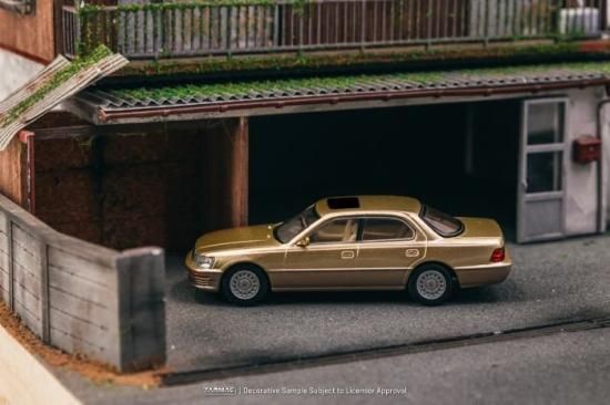 Tarmac Works GLOBAL64 1/64 Lexus LS400 Champagne Beige