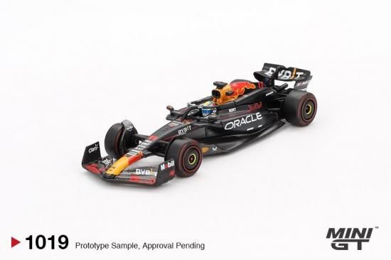 Red Bull Racing RB15 M. Verstappen ミニカー s-l400.jpg