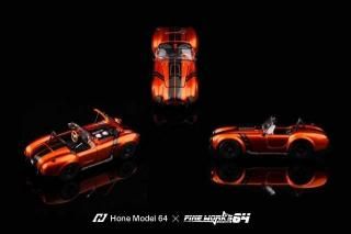 <img class='new_mark_img1' src='https://img.shop-pro.jp/img/new/icons1.gif' style='border:none;display:inline;margin:0px;padding:0px;width:auto;' />9ʹͽ Hone Model 64x FineWorks64 1/64 Shelby Cobra 427 Transparent Orange + Black Stripes