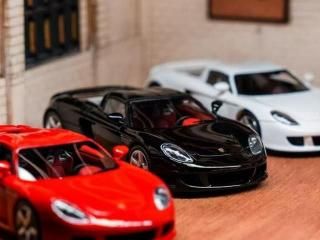 <img class='new_mark_img1' src='https://img.shop-pro.jp/img/new/icons1.gif' style='border:none;display:inline;margin:0px;padding:0px;width:auto;' />1ʹͽ Cars' Lounge 1/64  Carrera GT 쥸Ǻ Schwarz