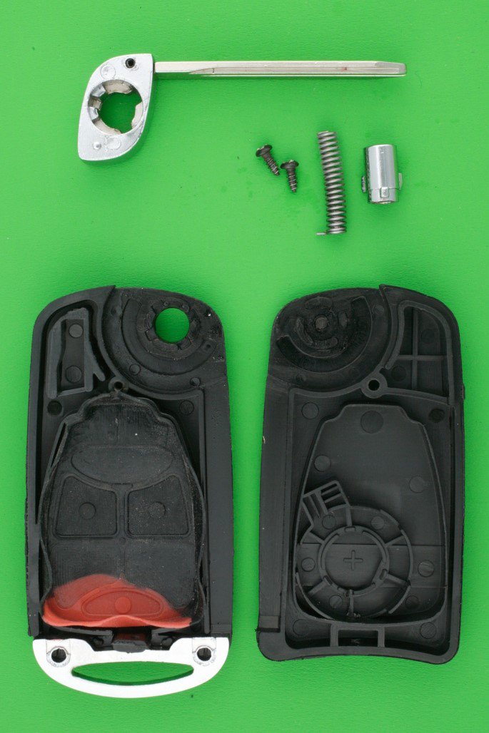 クライスラー2+1ボタンジャックナイフ型キーレスリモコン用素材CY24 - キーレス＆スマートキー 通販サイト『キーフォレスト』自動車のカギの