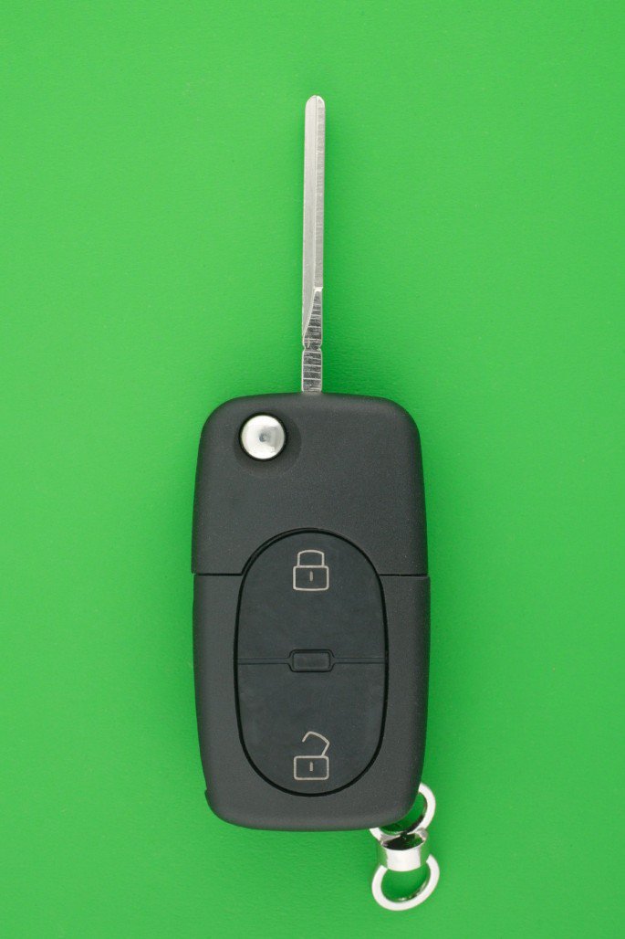 アウディ 2ボタンジャックナイフ型キーレス交換用セット使用電池（CR2032） - キーレス＆スマートキー 通販サイト『キー フォレスト』自動車のカギの事ならお任せください！！