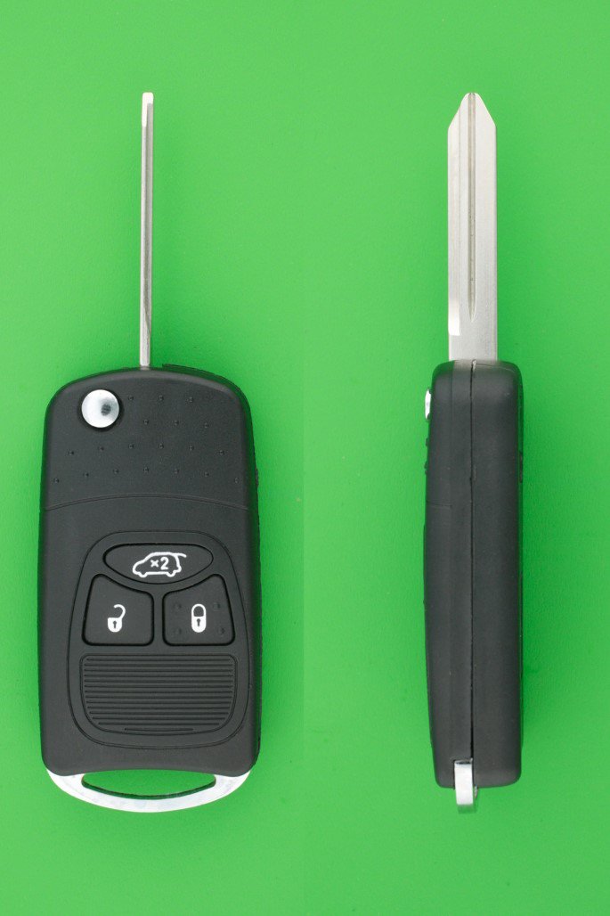 クライスラー3ボタンジャックナイフ型キーレスリモコン用素材CY24 - キーレス＆スマートキー 通販サイト『キー フォレスト』自動車のカギの事ならお任せください！！