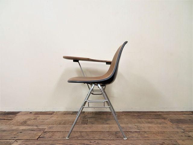イームズ　シェルチェア　スクールベース Eames School Base / Japan Model - NICK WHITE